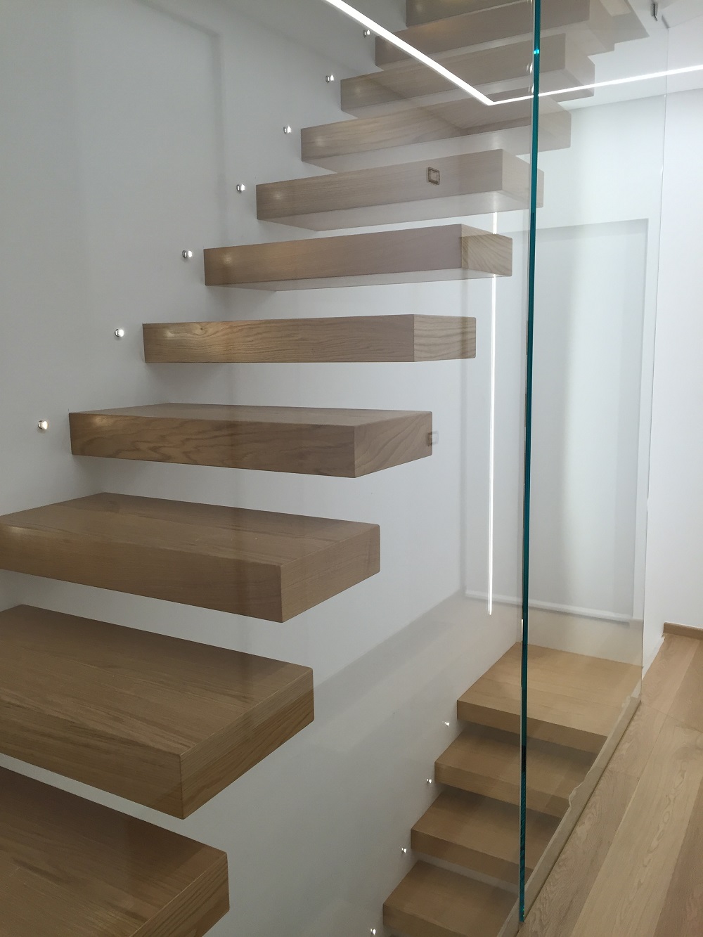 Scala a sbalzo.6