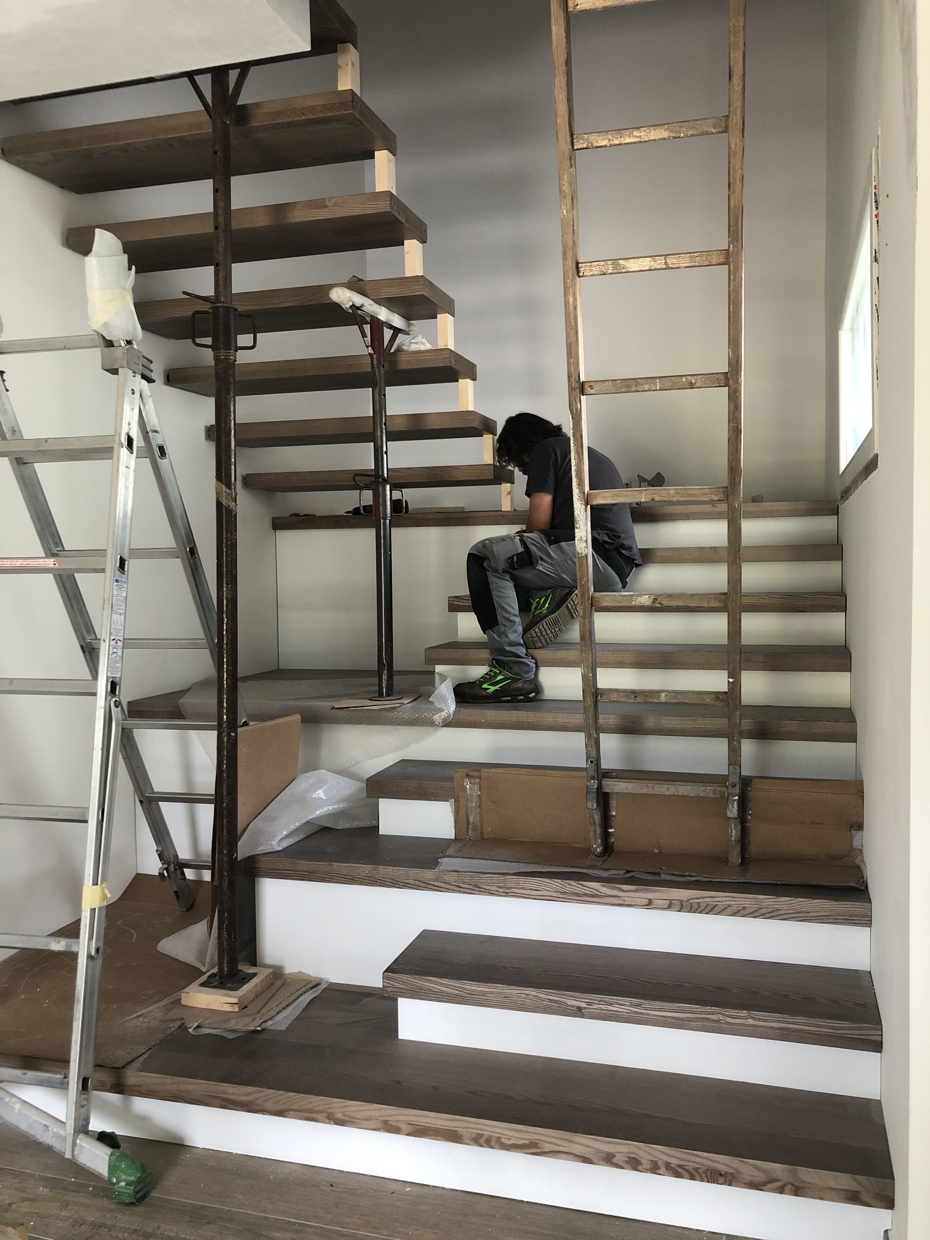 Scala realizzata a progetto in frassino (6)